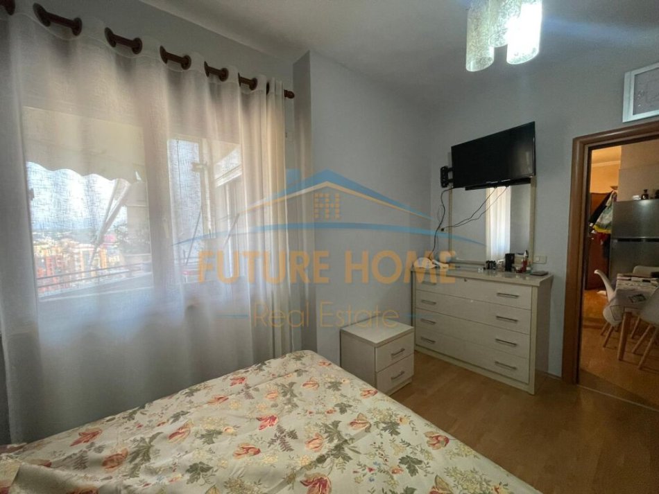 Tirane, shitet apartament 1+1+Aneks+Ballkon Kati 16, 53 m² 155.000 € (QENDER)