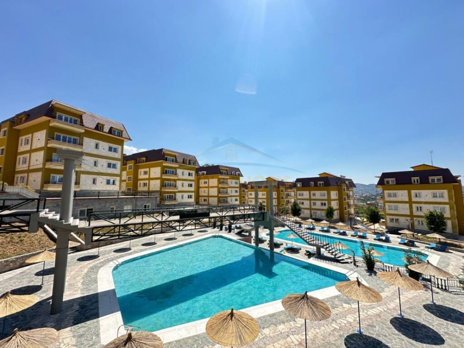 Tirane, shitet apartament 3+1 Kati 2, 152 m² 228.000 € (Lake Land , Liqeni i Farkes)