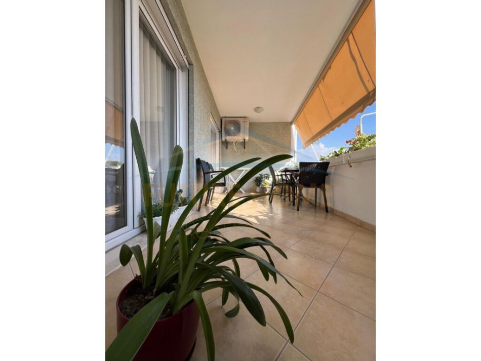 Tirane, shitet apartament 2+1+Ballkon Kati 5, 118 m² 160.000 € (Unaza e Re)