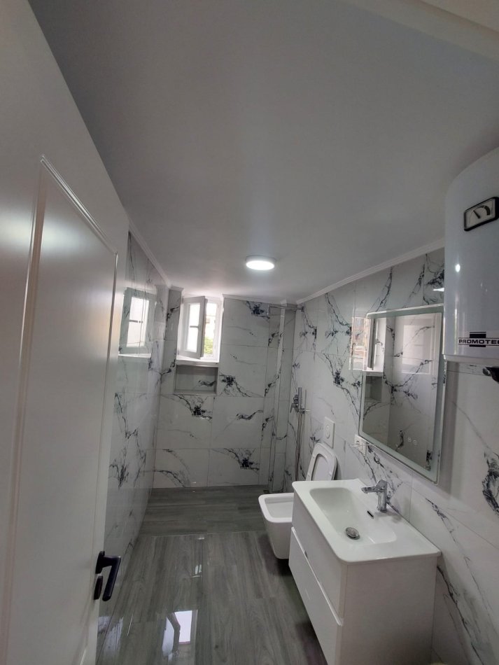Tirane, shitet apartament 2+1 Kati 3, 64 m² 128.000 € (Unaze)