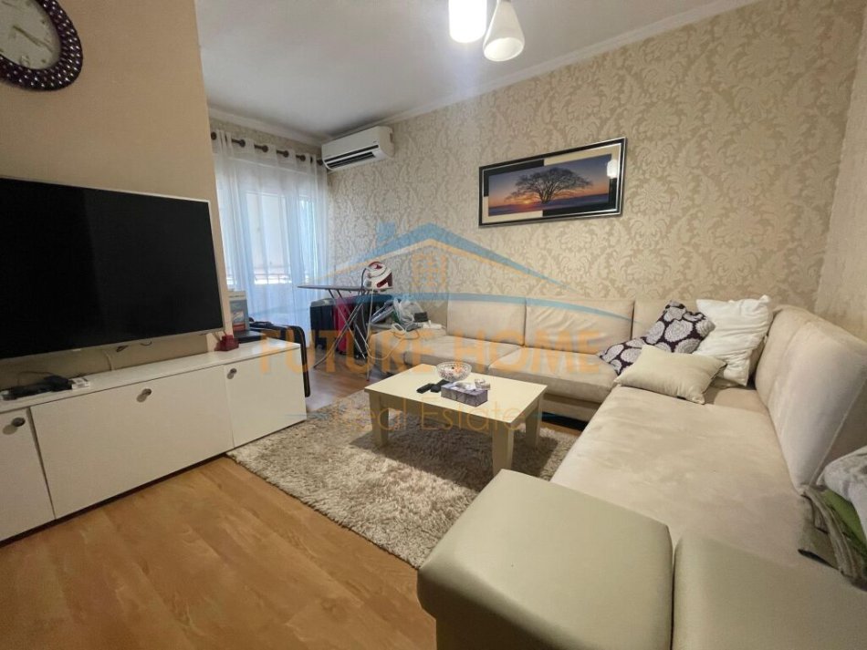 Tirane, shitet apartament 1+1 Kati 16, 52 m² 159.000 € (QENDER)