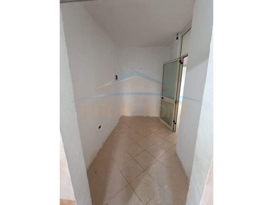 Durres, shitet apartament 1+1 Kati 2, 56 m² 65.000 € (Fusha e Reres, Durres)