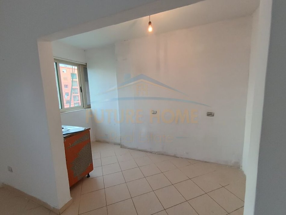 Durres, shitet apartament 1+1 Kati 2, 56 m² 65.000 € (Fusha e Reres, Durres)