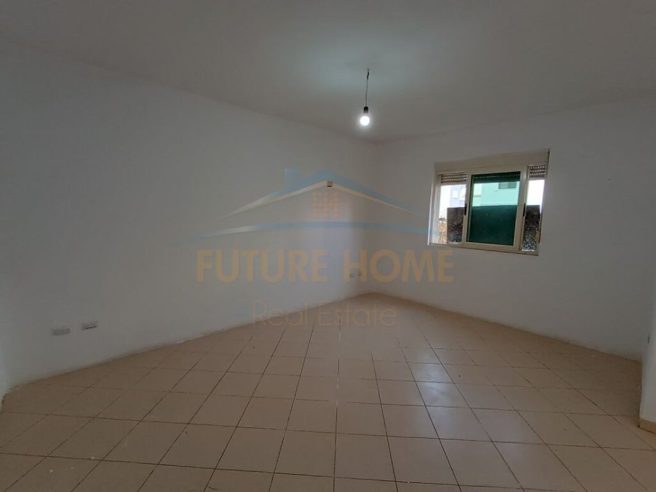 Durres, shitet apartament 1+1 Kati 2, 55 m² 65.000 € (Fusha e Reres, Durres)