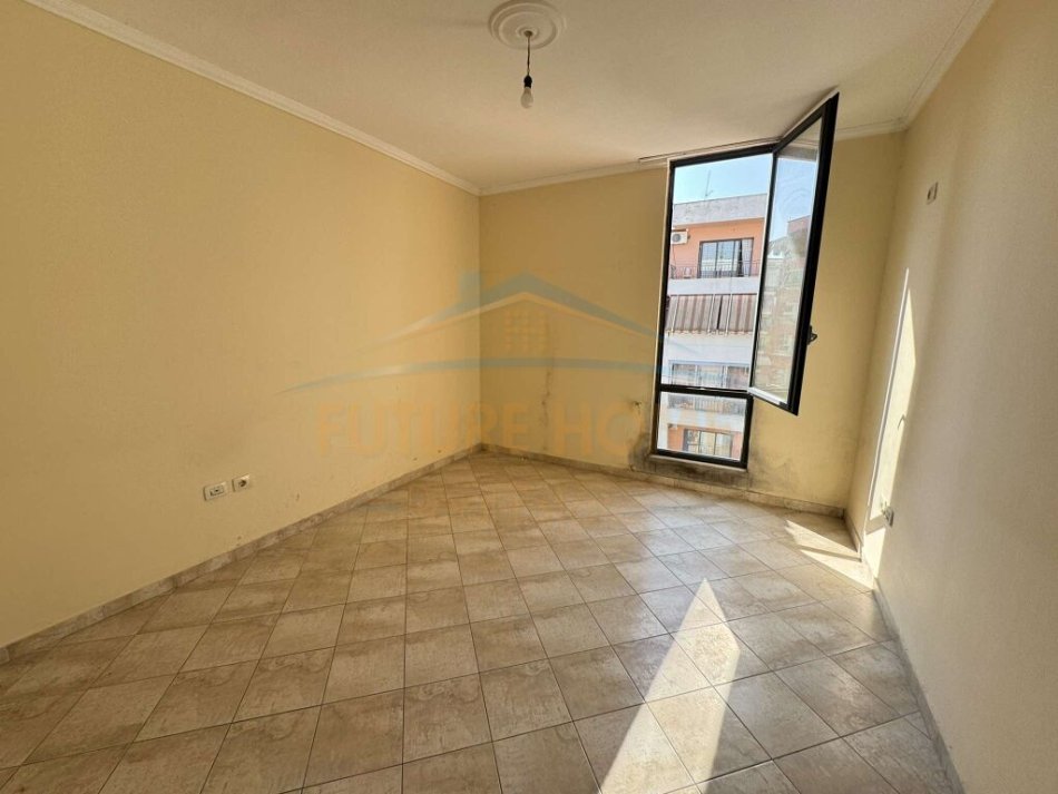 Tirane, shitet apartament 2+1 Kati 6, 114 m² 145.000 € (YZBERISHT)