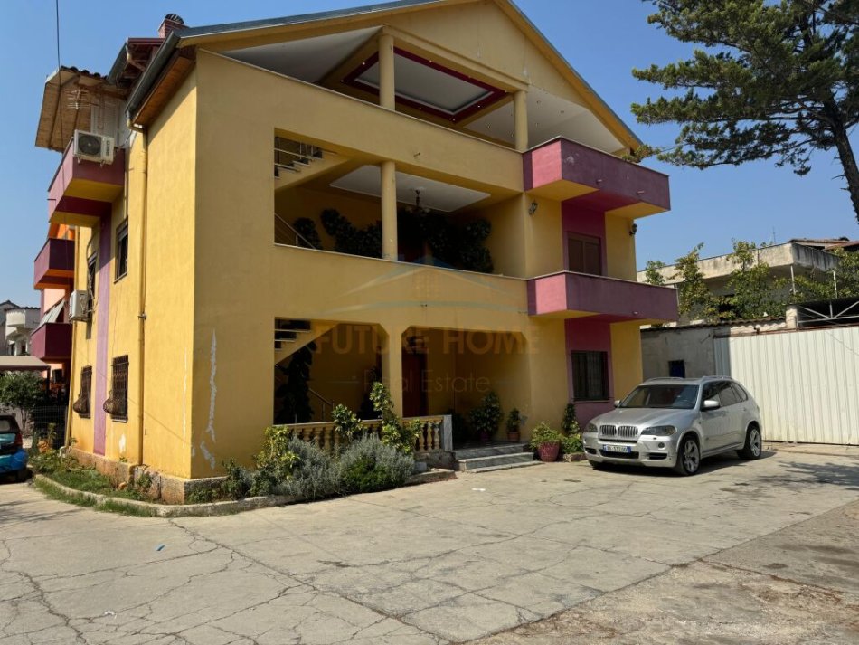 Tirane, shitet Vile 3 Katshe , 361 m² 400.000 € (Siri Kodra)