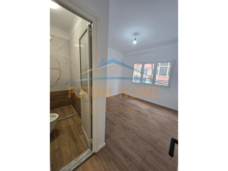 Tirane, shitet apartament 2+1+Ballkon Kati 2, 87 m² 210.000 € (RRUGA E ELBASANIT)