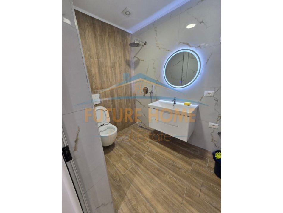 Tirane, shitet apartament 2+1+Ballkon Kati 2, 87 m² 210.000 € (RRUGA E ELBASANIT)