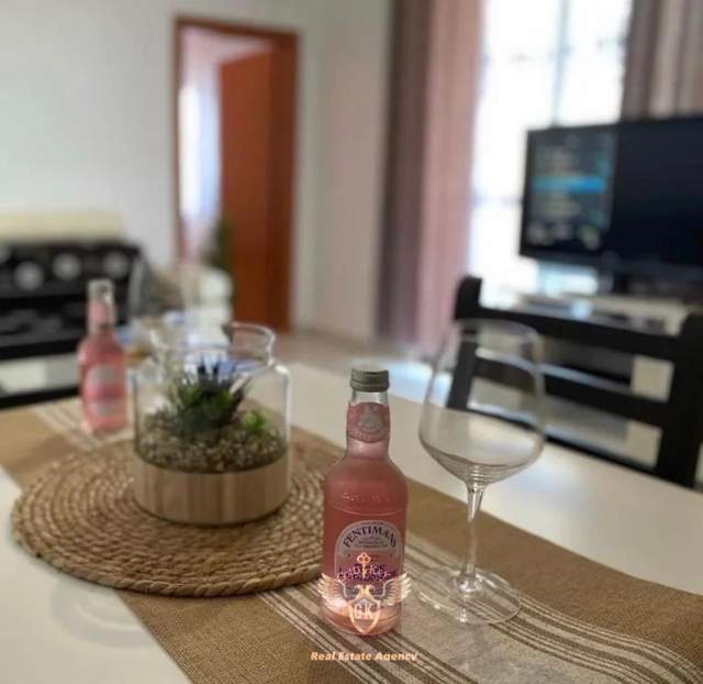 Durres, jap me qera apartament 1+1+BLK Kati 9, 75 m² 220 Euro (🏡Lagja 13,Plazh Durres)