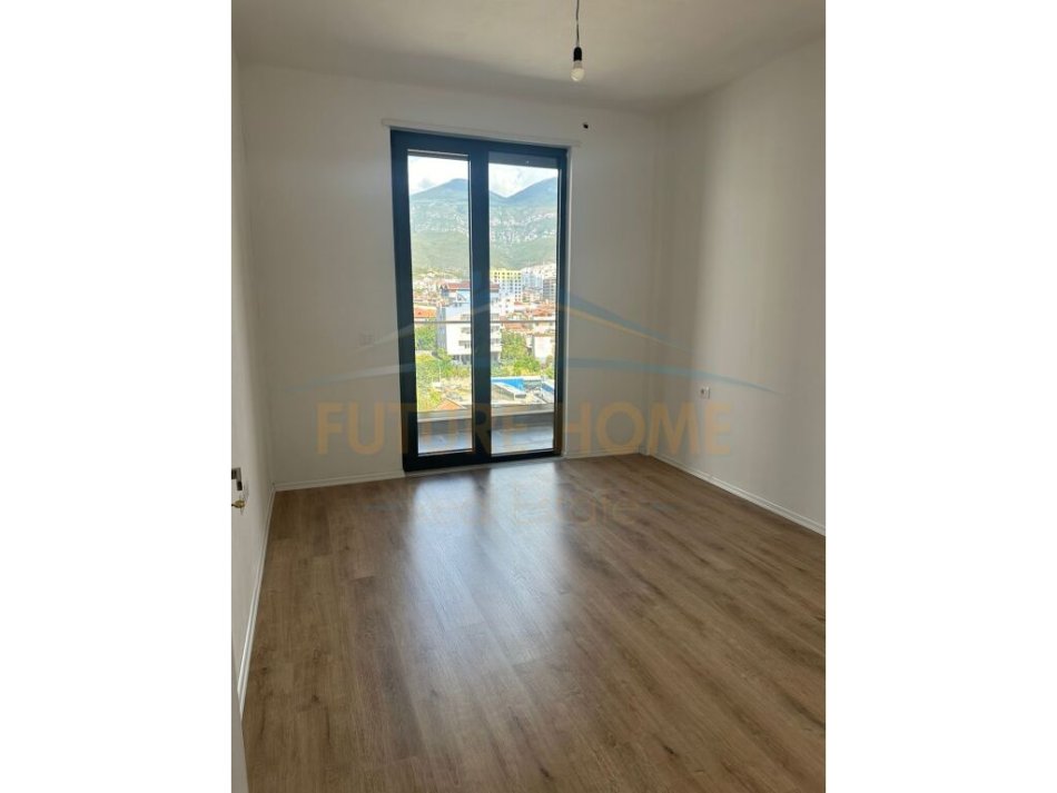 Tirane, shitet apartament 1+1+Ballkon Kati 5, 64 m² 110.660 € (PORCELAN)