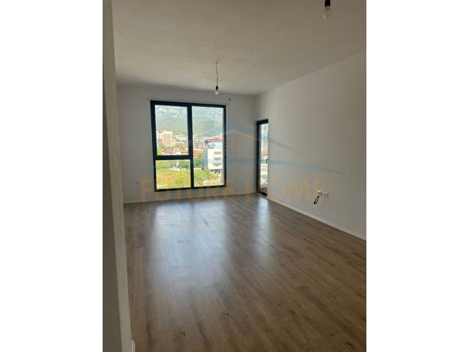 Tirane, shitet apartament 1+1+Ballkon Kati 5, 64 m² 110.660 € (Porcelan)
