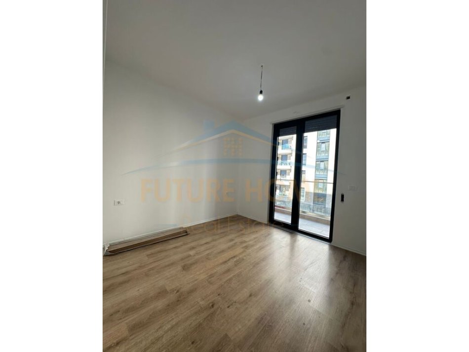 Tirane, jepet me qera apartament 1+1+Aneks+Ballkon Kati 2, 64 m² 110.000 € (PORCELAN)