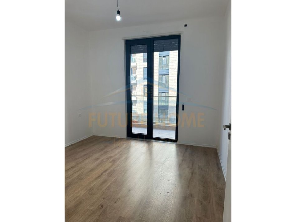 Tirane, jepet me qera apartament 1+1+Aneks+Ballkon Kati 2, 64 m² 110.000 € (PORCELAN)