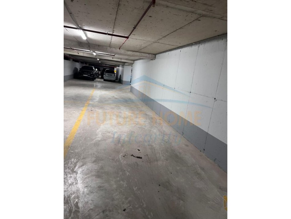 Tirane, jepet me qera zyre Kati 3, 110 m² 1.300 € (Tirana Garden Building, Ruga e Kavajes)