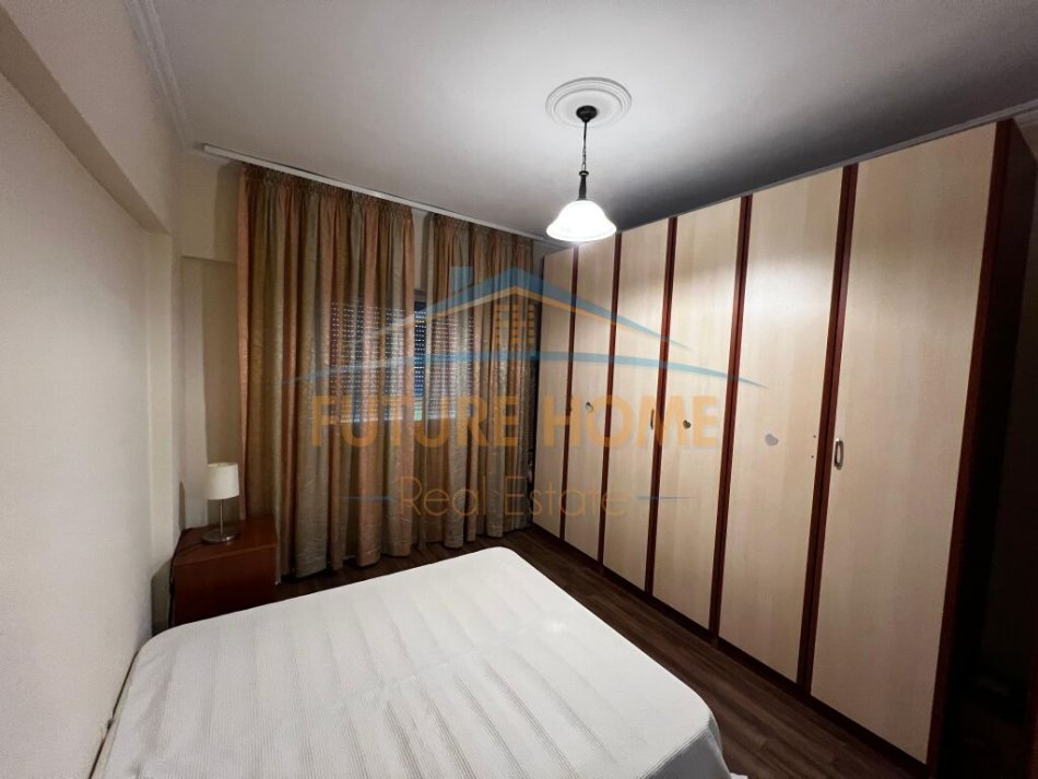 Tirane, jepet me qera apartament 2+1+Aneks+Ballkon Kati 7, 85 m² 650 € (Stadiumi Dinamo)