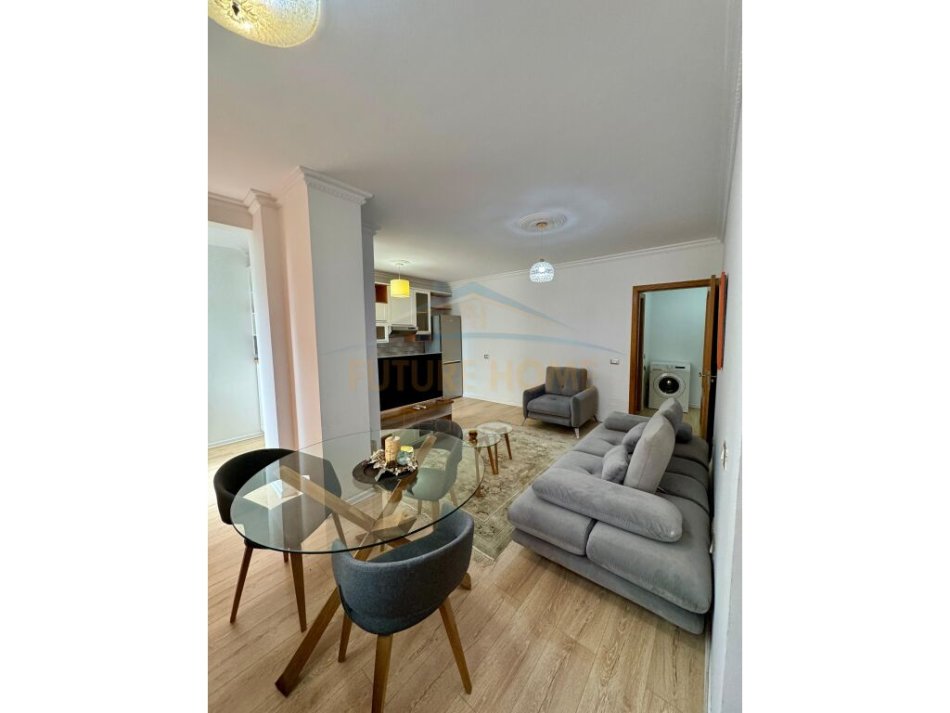 Tirane, shitet apartament 1+1+Ballkon Kati 3, 63 m² 195.000 € (FAIK KONICA STADIUMI AIR ALBANIA)