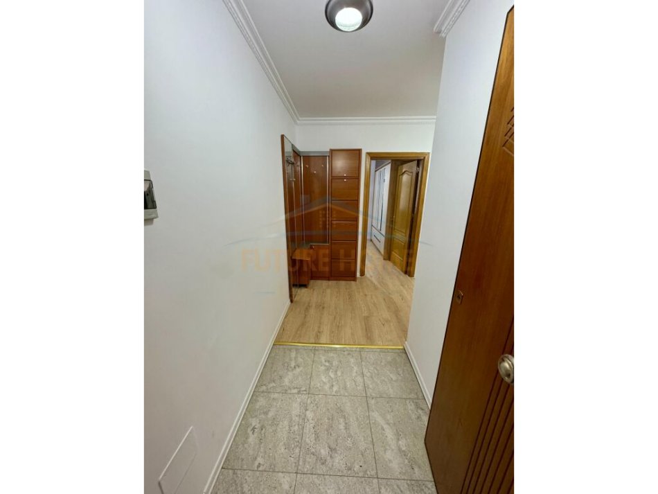 Tirane, shitet apartament 1+1+Aneks+Ballkon , 63 m² 195.000 € (STADIUMI AIR ALBANIA)