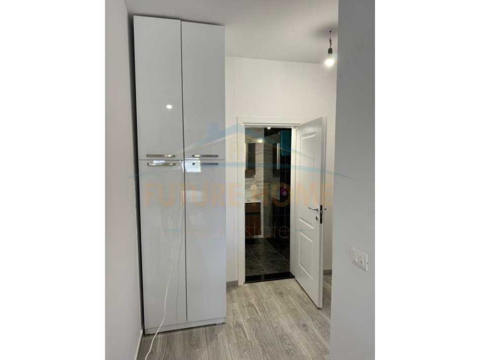 Durres, shitet apartament 2+1 Kati 7, 86 m² 135.000 € (Plazh rrota e kuqe, Durres.)