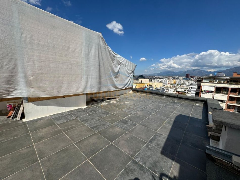 Tirane, shitet apartament 2+1+Ballkon Kati 5, 57 m² 160.000 € (Kodra e Diellit)