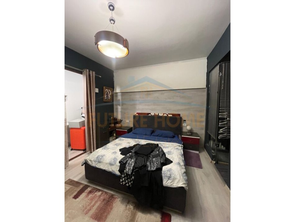 Tirane, jepet me qera apartament 2+1 Kati 4, 90 m² 1.000 € (Kopeshti Zoologjik)