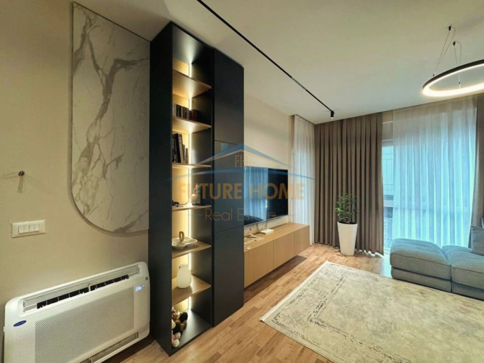 Tirane, shitet apartament 1+1+Ballkon Kati 4, 155.000 € (5 Maji)