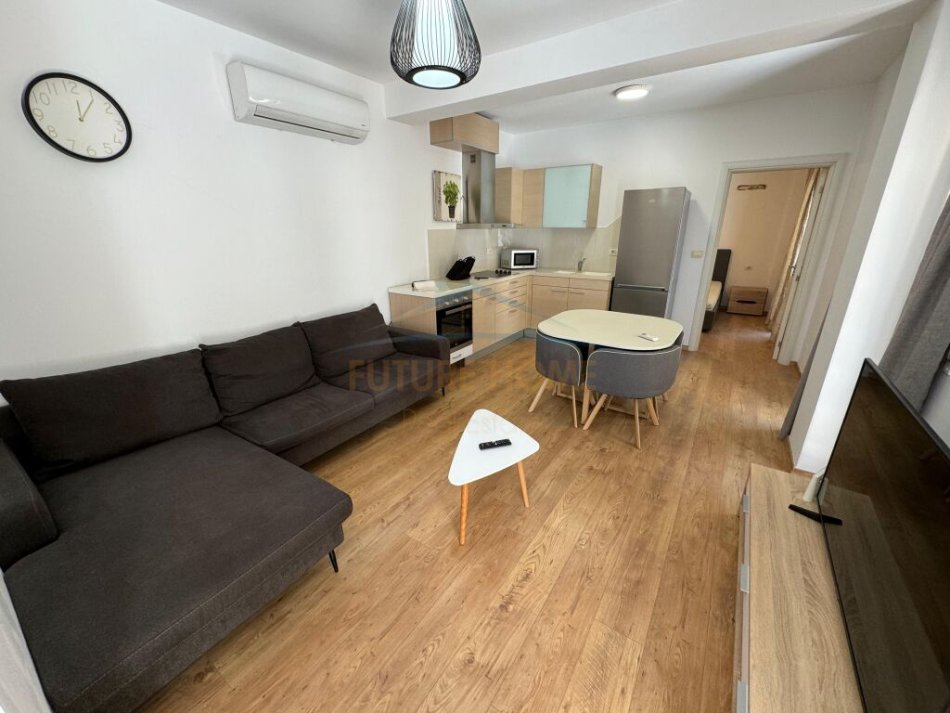 Tirane, shes apartament 1+1+Ballkon Kati 2, 55 m² 100.000 € (Kodra e Diellit)