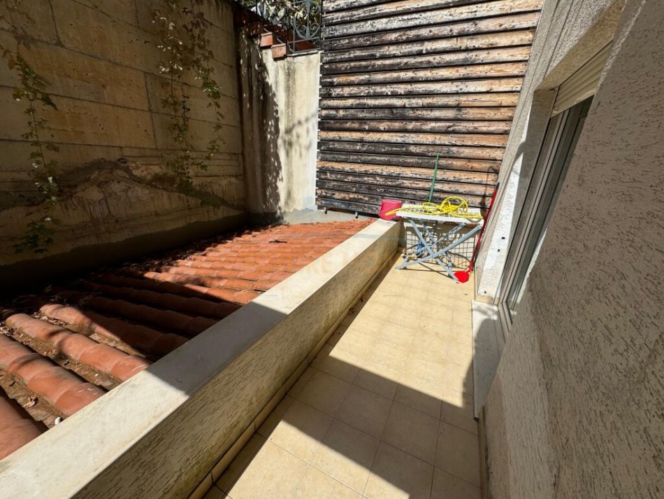 Tirane, shitet apartament 1+1+Ballkon Kati 2, 55 m² 100.000 € (REZIDENCA KODRA E DIELLIT)