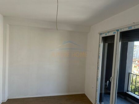 Tirane, jepet me qera apartament 2+1 Kati 6, 73 m² 700 € (Rruga Ali Demi, Tirane, AREA44369)
