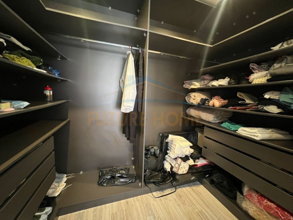 Tirane, shitet apartament 3+1+Ballkon Kati 1, 132 m² 260.000 € (FIORI DI BOSCO)