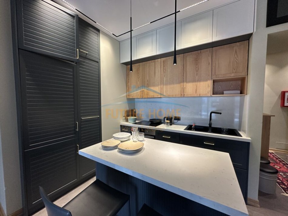 Tirane, jepet me qera apartament 1+1+Ballkon Kati 2, 73 m² 900 € (Kompleksi Deliorgji)