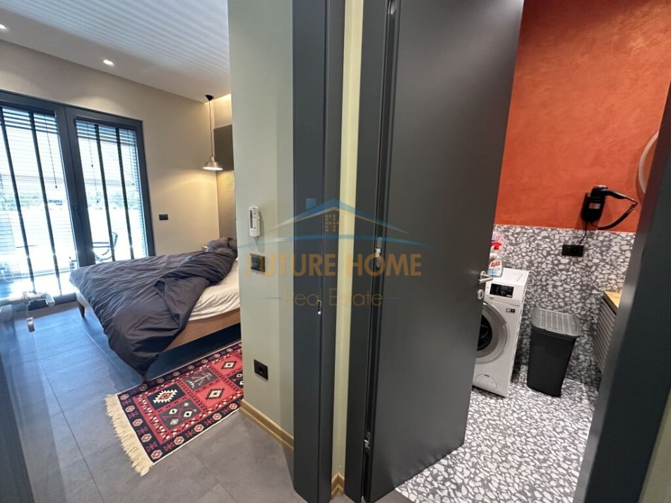 Tirane, jepet me qera apartament 1+1+Ballkon Kati 2, 73 m² 900 € (KOMPLEKSI DELIJORGJI)