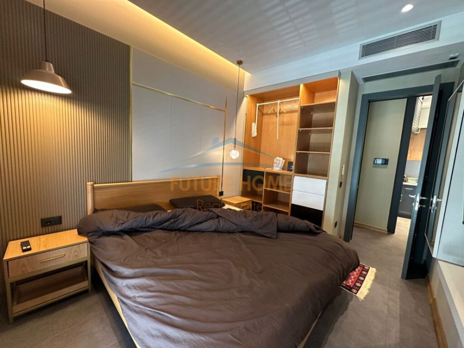 Tirane, jepet me qera apartament 1+1+Ballkon Kati 2, 73 m² 900 € (KOMPLEKSI DELIJORGJI)