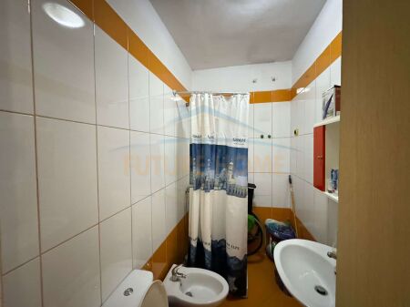 Tirane, shitet apartament 2+1 Kati 8, 104 m² 125.000 € (UNAZA E RE)