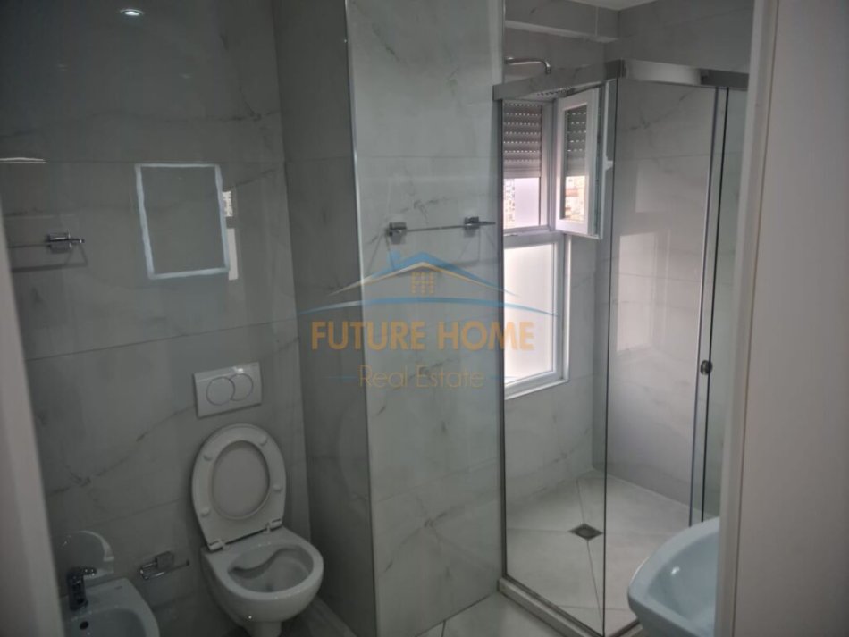 Tirane, jepet me qera apartament 2+1 Kati 7, 108 m² 750 € (Shkolla e Baletit)