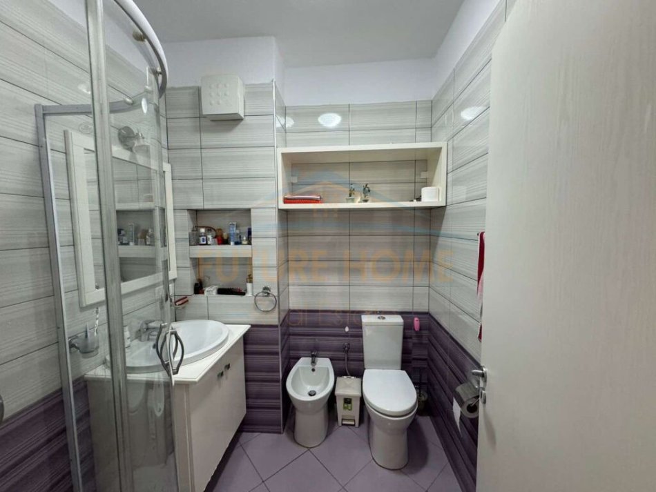 Tirane, shitet apartament 2+1 Kati 3, 93 m² 125.000 € 