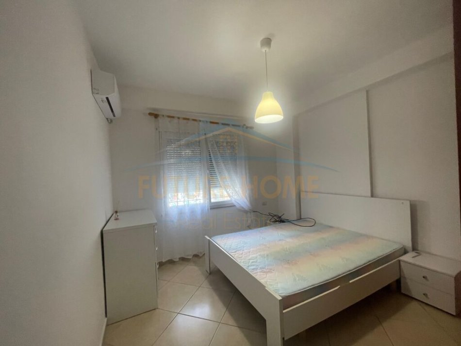 Durres, jepet me qera apartament 2+1 Kati 4, 110 m² 550 € (Vollga, Durres)