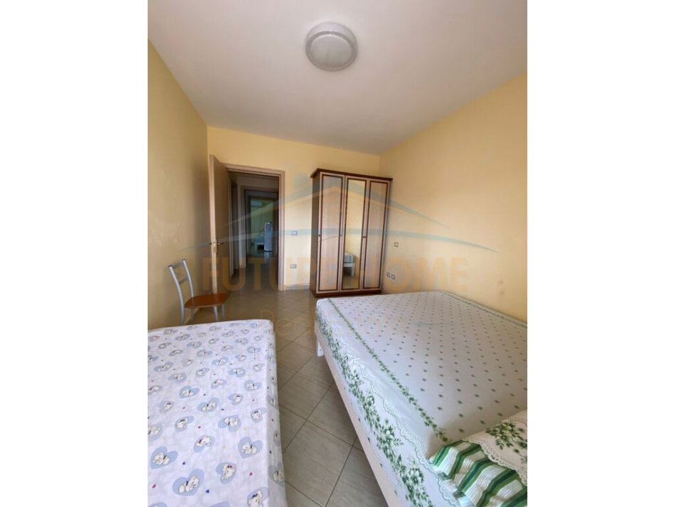 Durres, jepet me qera apartament 2+1 Kati 4, 100 m² 450 € (Plazh Iliria, Durres)