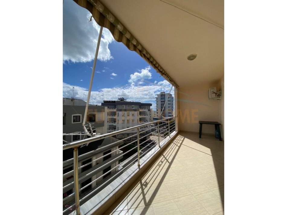 Durres, jepet me qera apartament 2+1 Kati 4, 100 m² 450 € (Plazh Iliria, Durres)