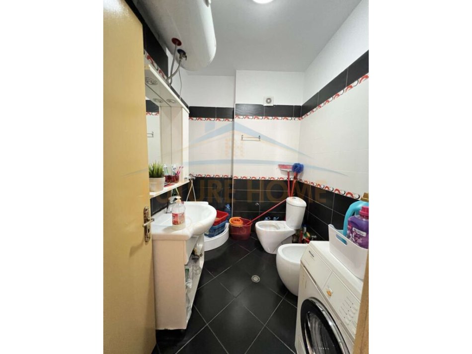 Tirane, shitet apartament 2+1 Kati 5, 99 m² 134,000 € (YZBERISHT