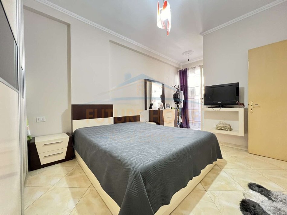 Tirane, shitet apartament 2+1 Kati 5, 99 m² 134,000 € (YZBERISHT