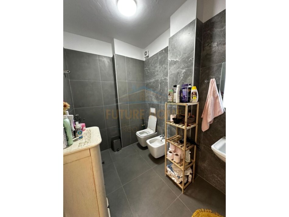 Tirane, shitet apartament 2+1 Kati 7, 86 m² 105.000 € (Univers City)