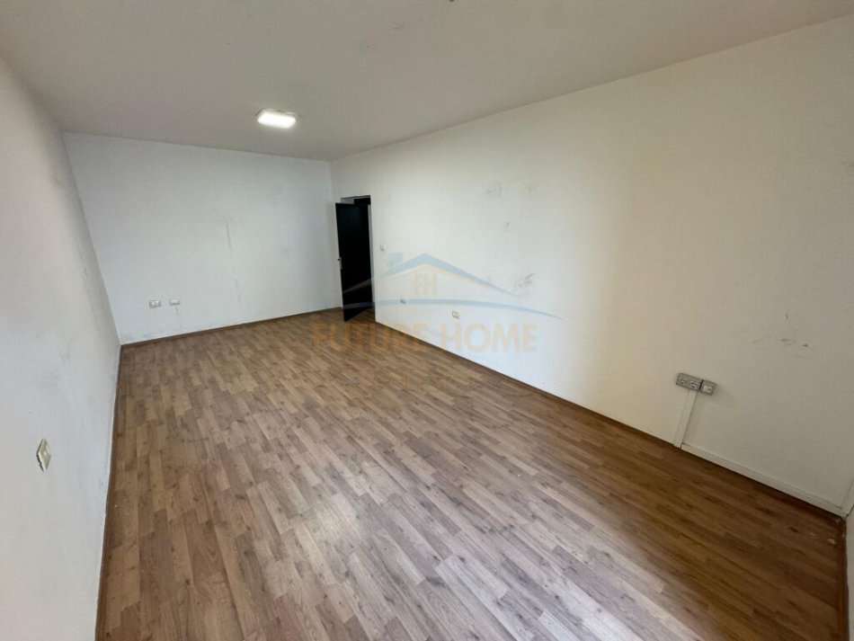 Tirane, shitet 2+1 Kati 2, 120 m² 360.000 € (Blloku)