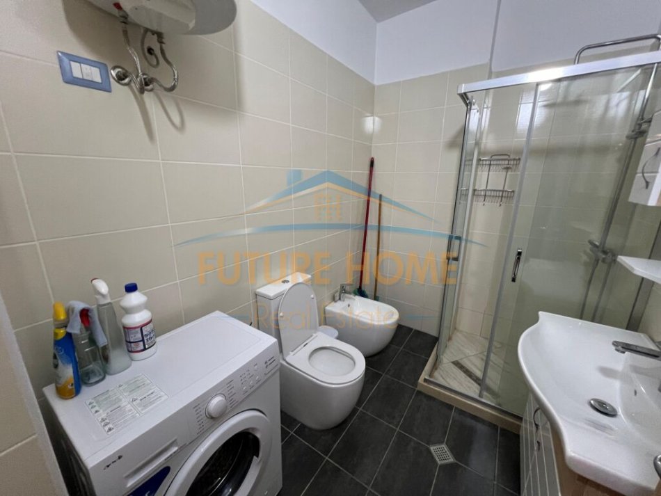 Vlore, jepet me qera apartament 2+1 Kati 2, 70 m² 400 € (Uji i Ftohte)