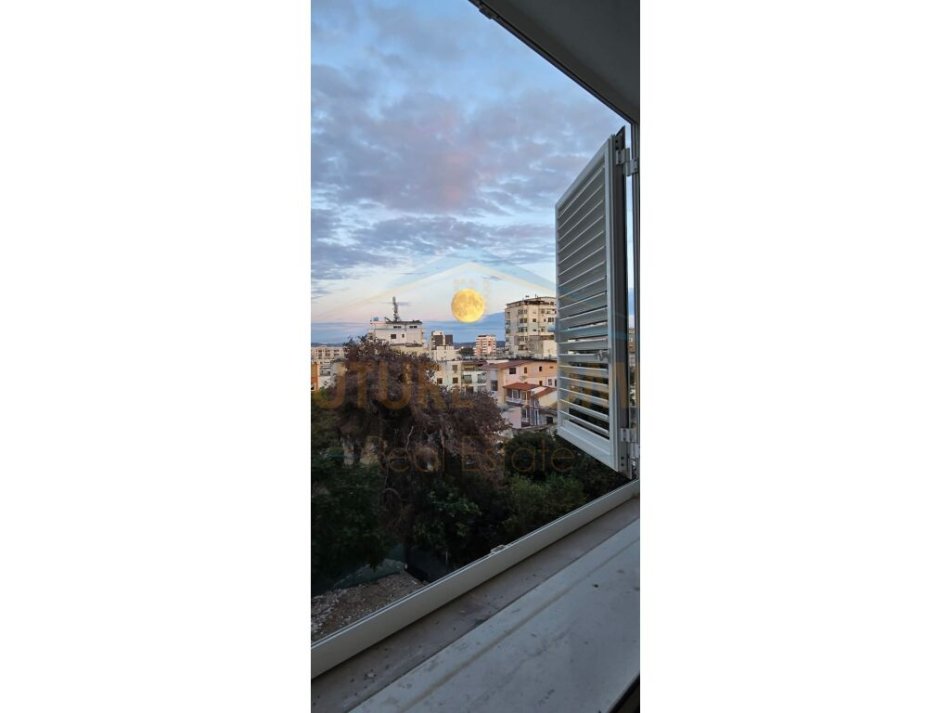 Durres, shitet apartament 1+1 Kati 3, 56 m² 119.000 € (Prane Muzeumit, Durres)