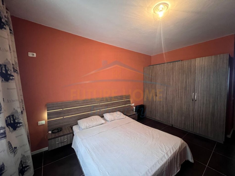 Tirane, shitet apartament 2+1+Aneks+Ballkon Kati 2, 116 m² 180.000 € 