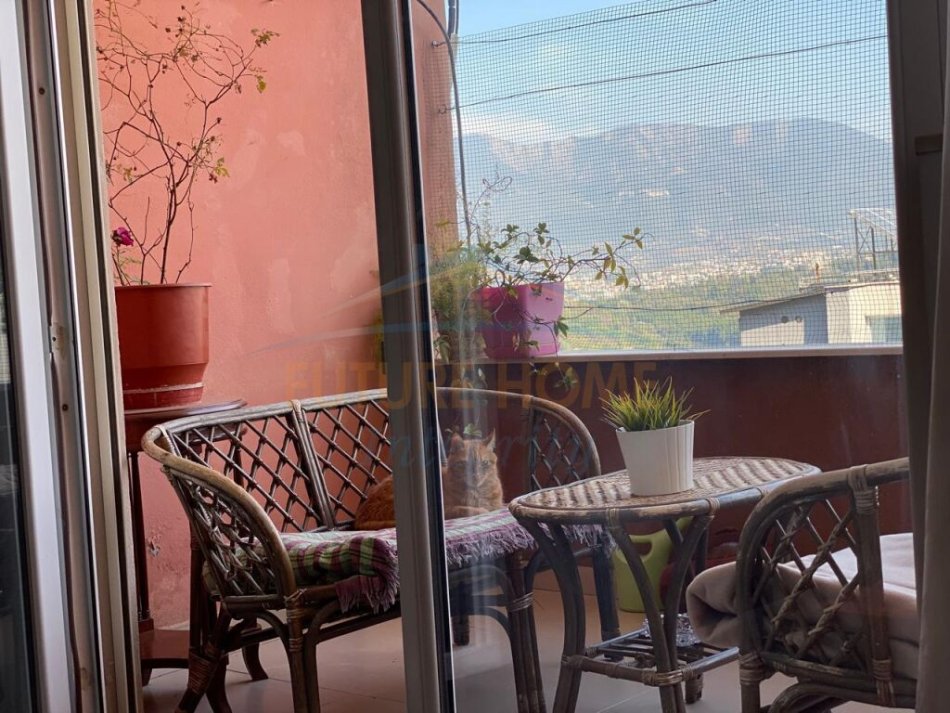 Tirane, shitet apartament 2+1+Aneks+Ballkon Kati 2, 116 m² 180.000 € 