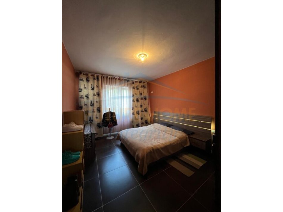 Tirane, shitet apartament 2+1+Aneks+Ballkon Kati 2, 116 m² 180.000 € 