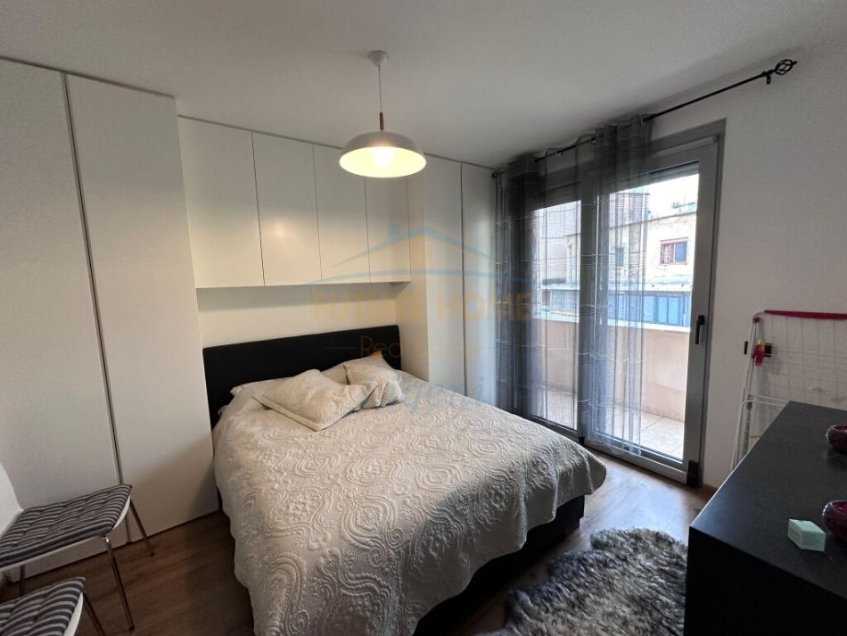 Tirane, jepet me qera apartament 2+1+Ballkon Kati 3, 80 m² 800 € (SHKOLLA E BALETIT)