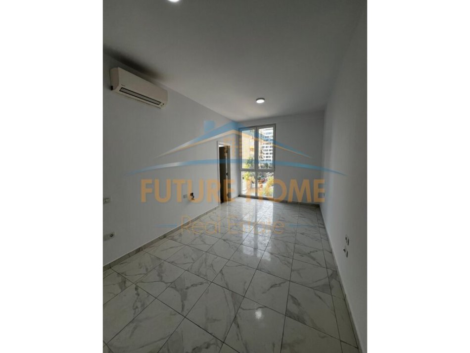 Tirane, shitet apartament 3+1+Aneks+Ballkon , 111 m² 222.000 € (ISH PARKU)