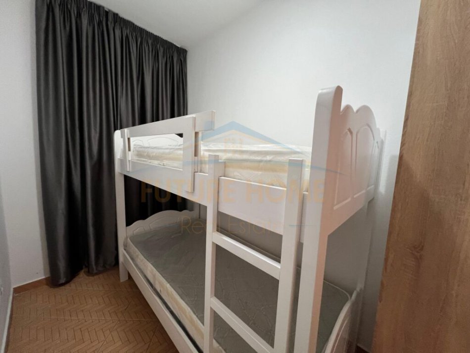 Durres, jepet me qera apartament 2+1 Kati 2, 86 m² 350 € (Prane Qendres, Durres)